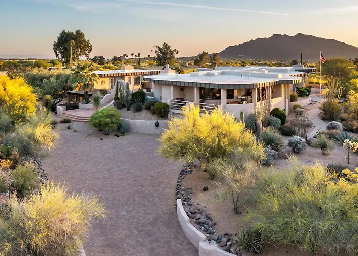 Carefree Crest: Jaw Dropping Views Pool 2 Casitas Outdoor Living Scottsdale