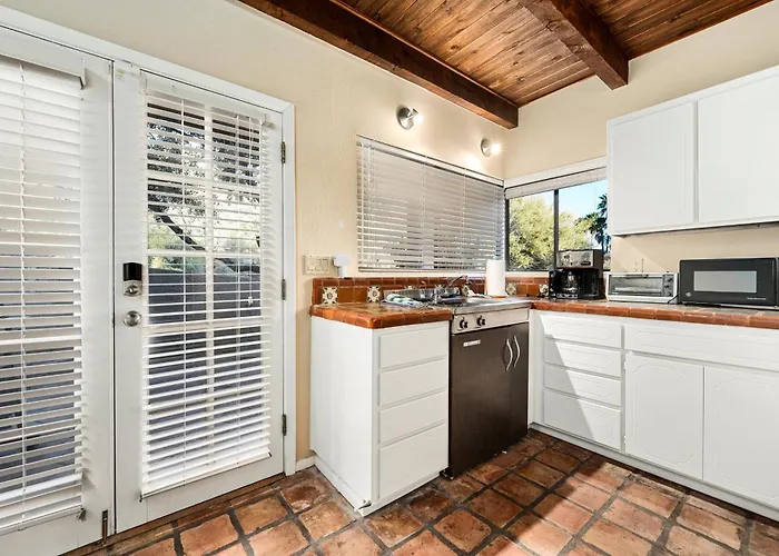Carefree Crest: Jaw Dropping Views Pool 2 Casitas Outdoor Living