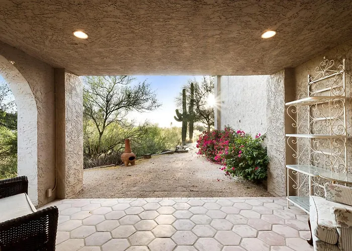 Carefree Crest: Jaw Dropping Views Pool 2 Casitas Outdoor Living Scottsdale