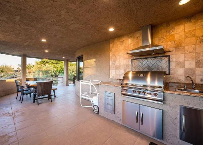 Holiday home Carefree Crest: Jaw Dropping Views Pool 2 Casitas Outdoor Living