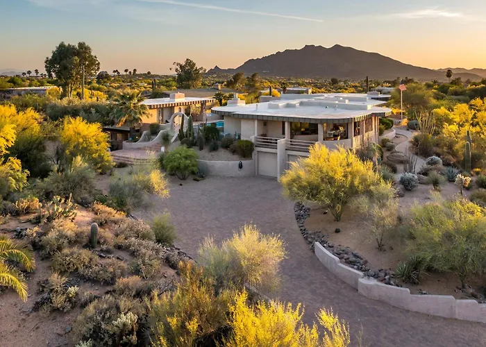 Carefree Crest: Jaw Dropping Views Pool 2 Casitas Outdoor Living Scottsdale